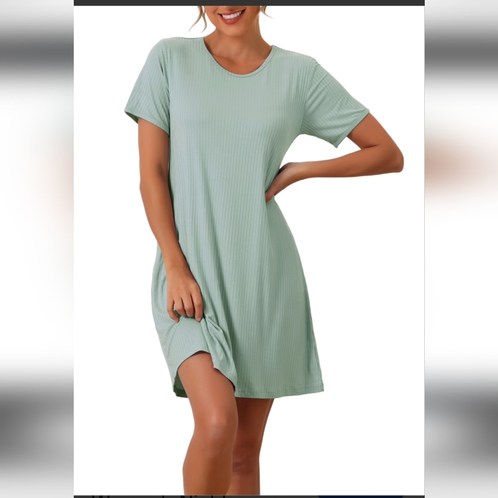 #1352 Casual Ribbed Short Sleeve T‑Shirt Dress in Sage With Packets